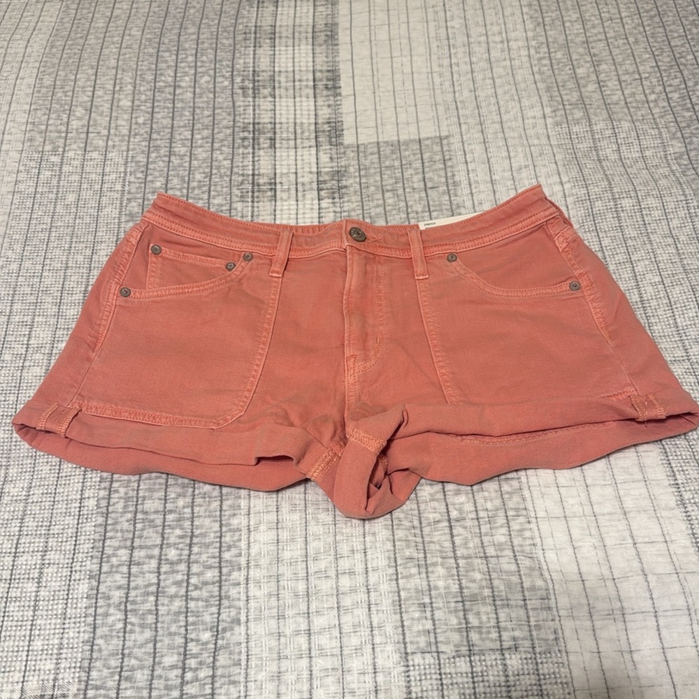 American Eagle size 8 dreamy drape easy shortie stretch pink cargo shorts NWT
